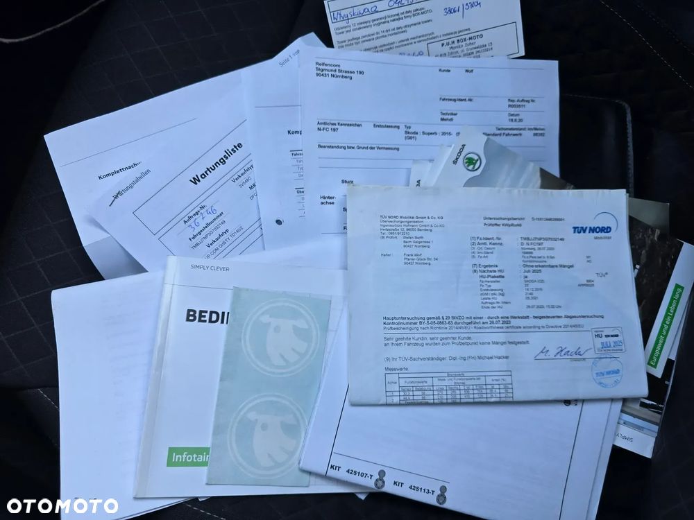 Skoda Superb 2.0 TDI DSG Ambition - 38