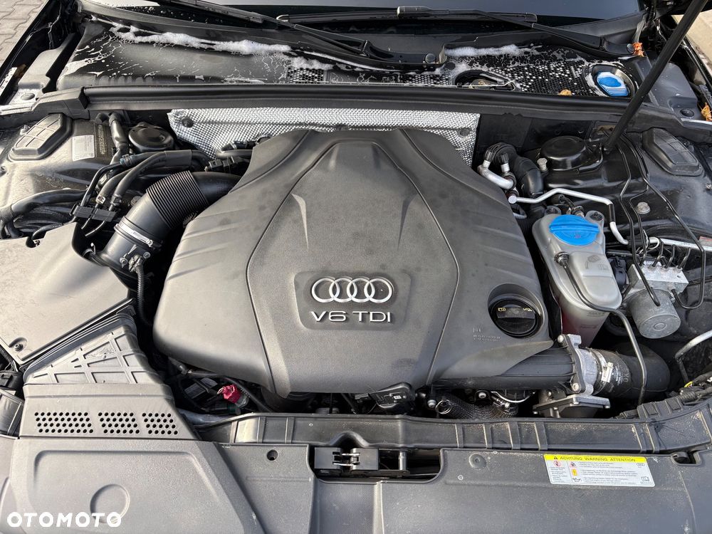 Audi A4 Limousine - 12