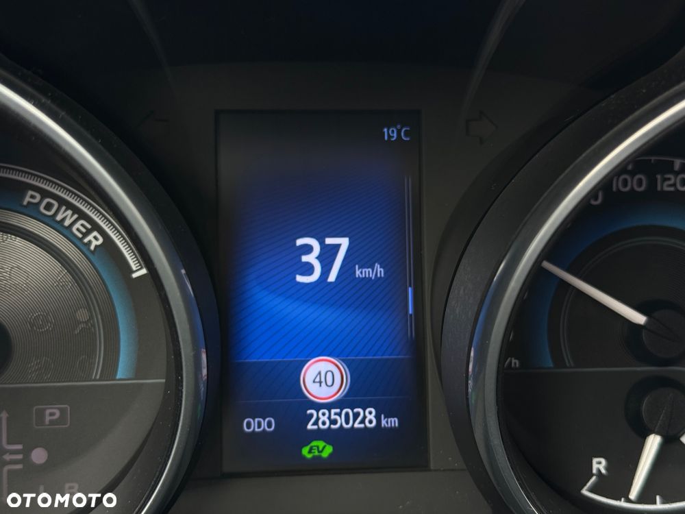 Toyota Auris Hybrid 135 Prestige - 21