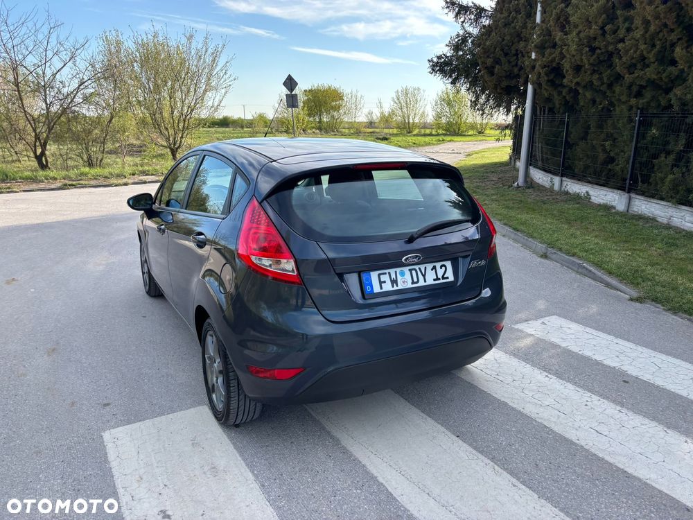 Ford Fiesta 1.25 Champions Edition - 23