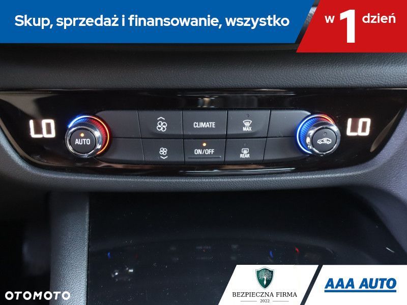 Opel Insignia - 18