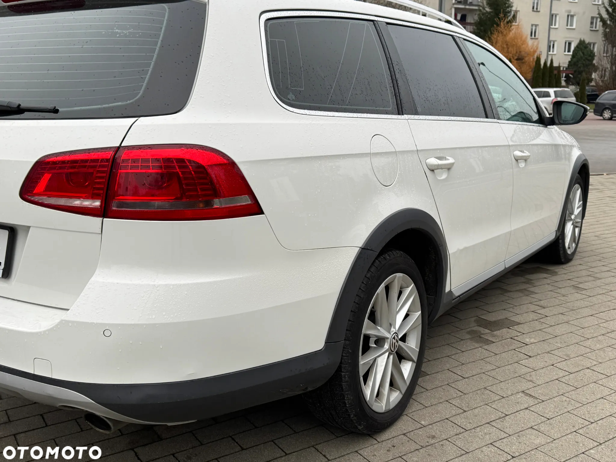 Volkswagen Passat Variant 2.0 TDI 4Motion DSG BlueMotion Tech Comfortline - 5