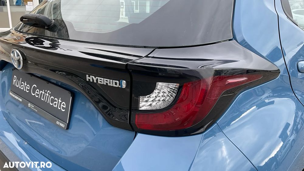Toyota Yaris 1.5 VVT-i HSD Active - 12