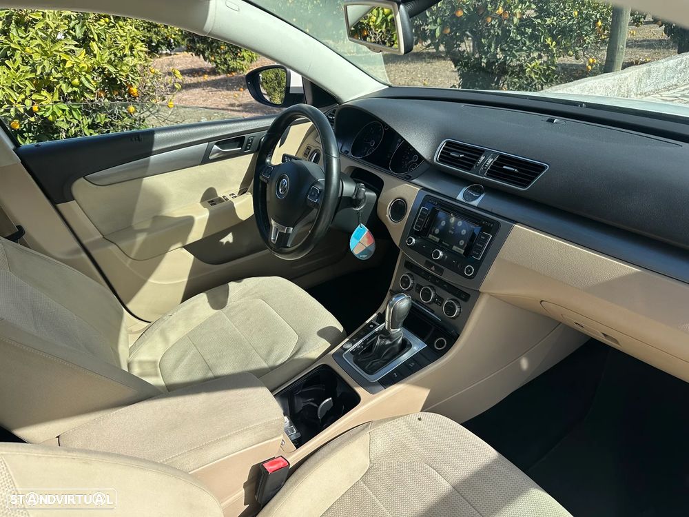 VW Passat Variant - 37
