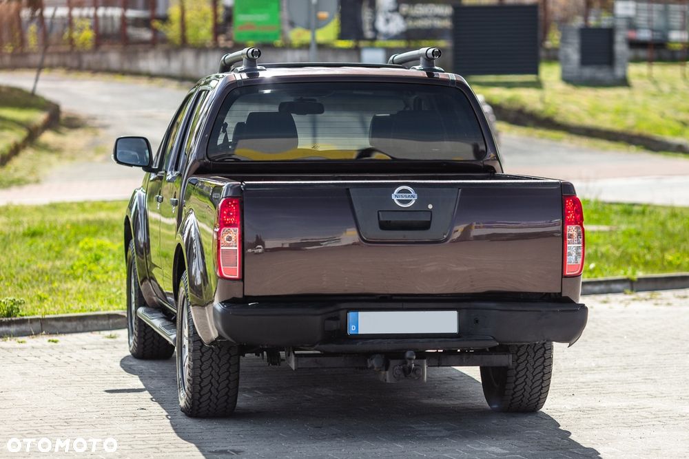 Nissan Navara 3.0 D V6 Platinum Long EU5 - 12