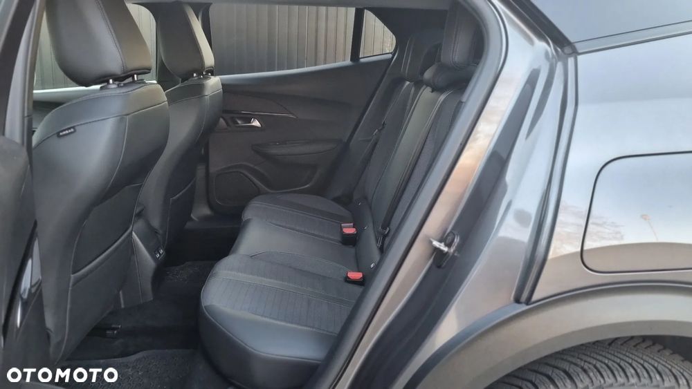 Peugeot 2008 1.5 BlueHDi Allure S&S EAT8 - 19
