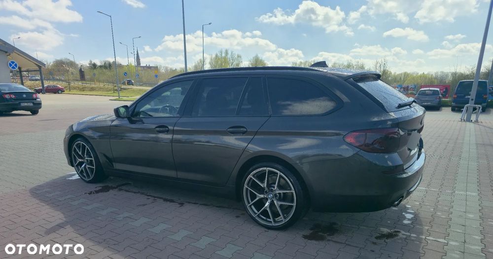 BMW Seria 5 530d xDrive Luxury Line sport - 2