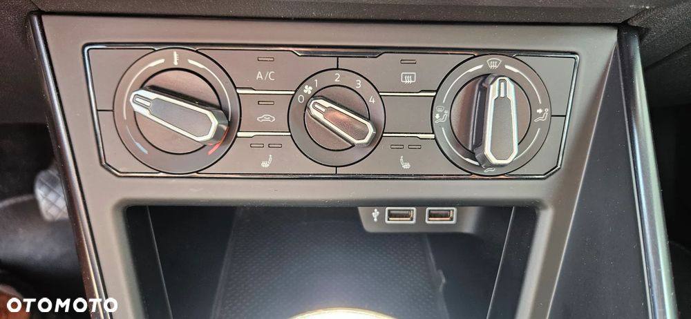 Volkswagen Polo 1.0 Trendline - 12