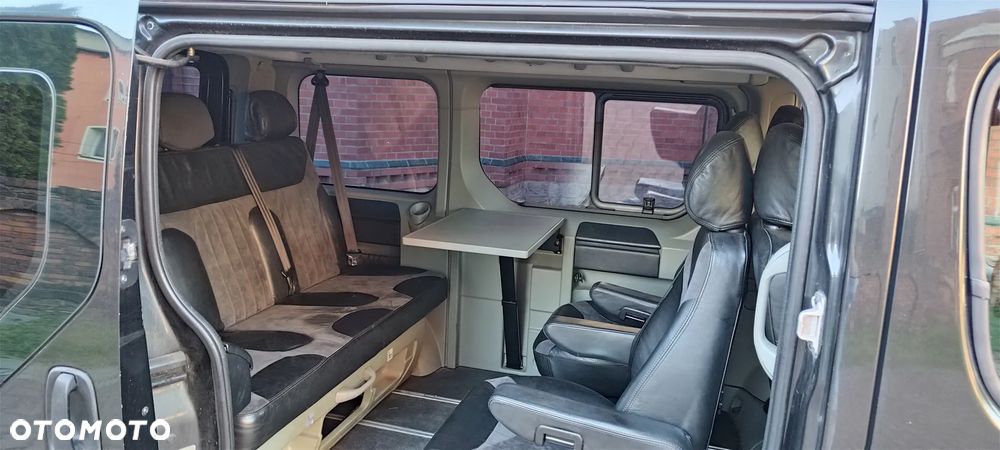 Opel Vivaro - 14