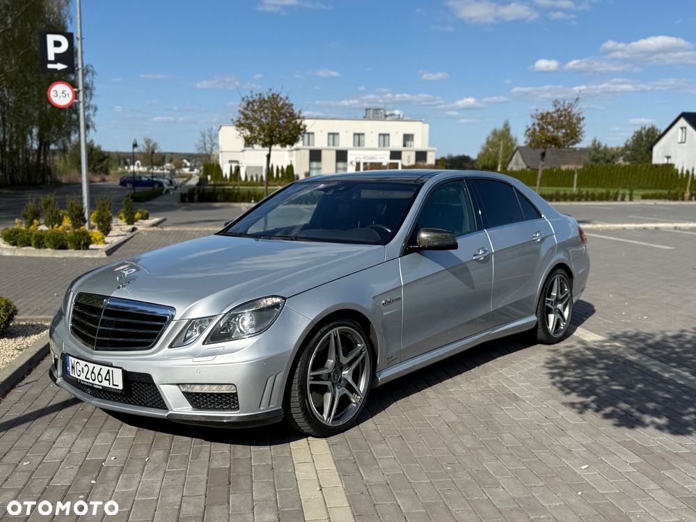 Mercedes-Benz Klasa E 63 AMG AMG Speedshift 7G-MCT - 11