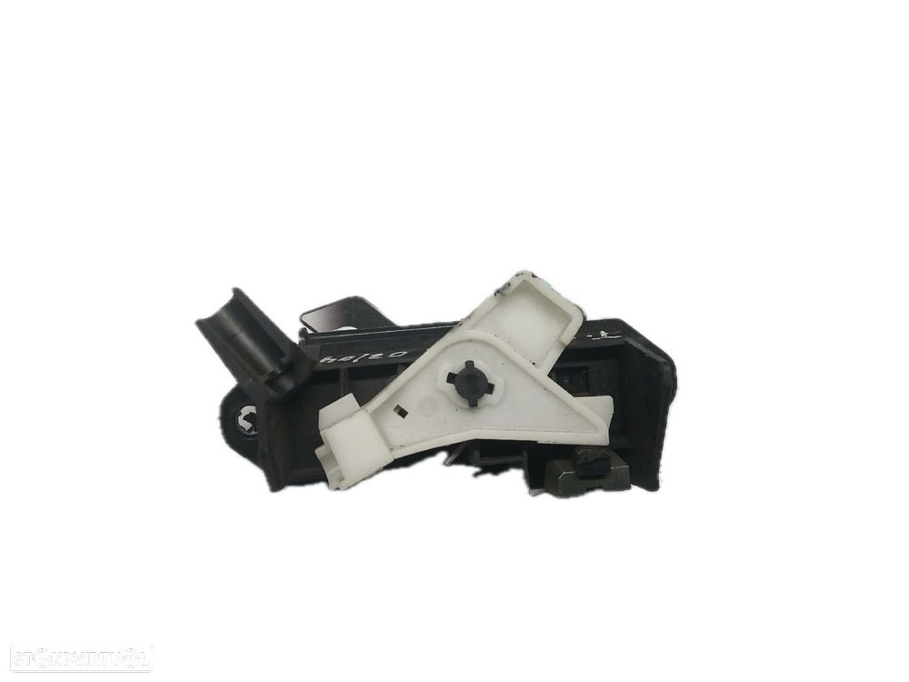 Interruptor / Switch / Botão Da Mala Toyota Corolla (_E12_) - 3