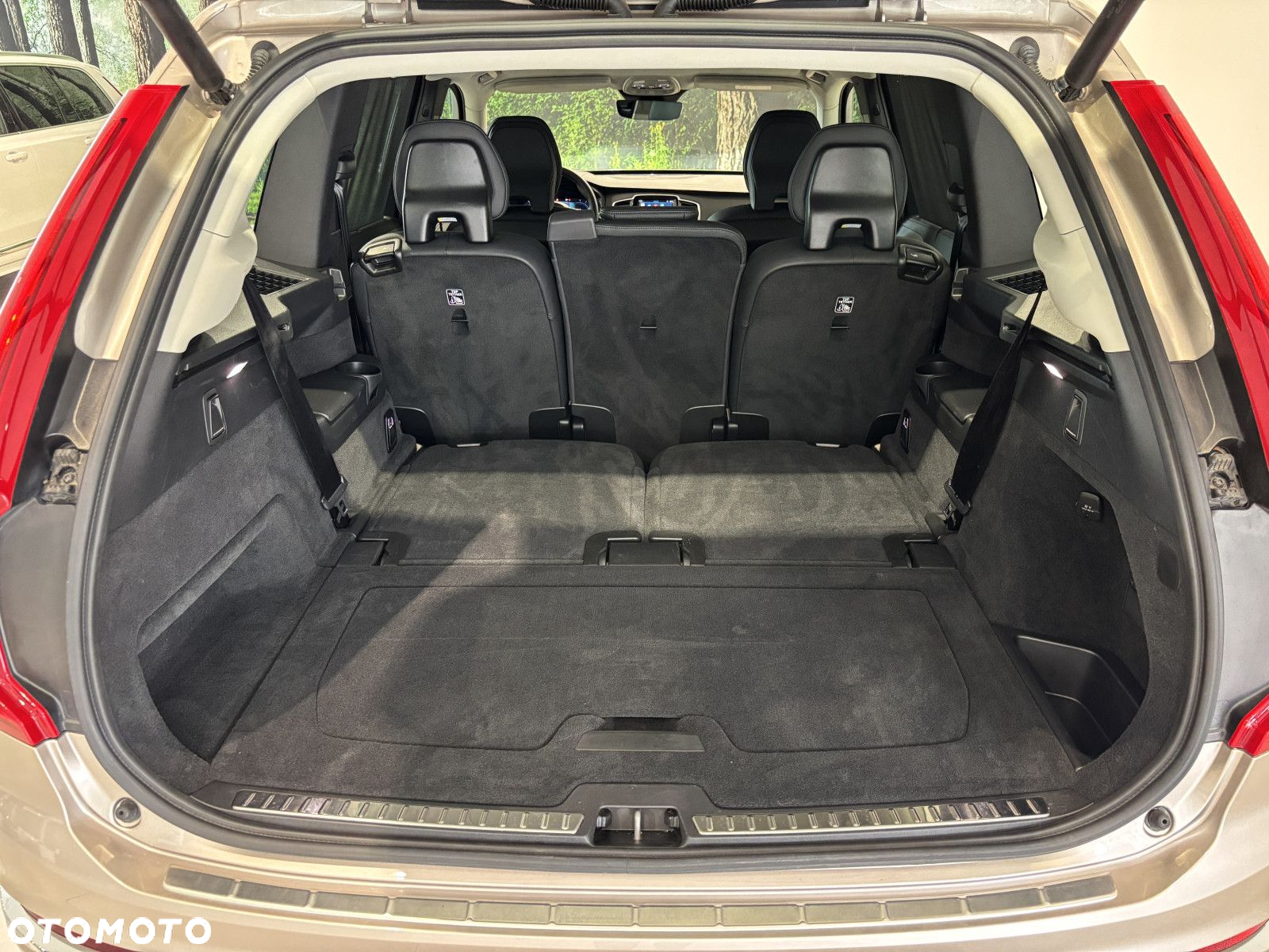Volvo XC 90 - 25