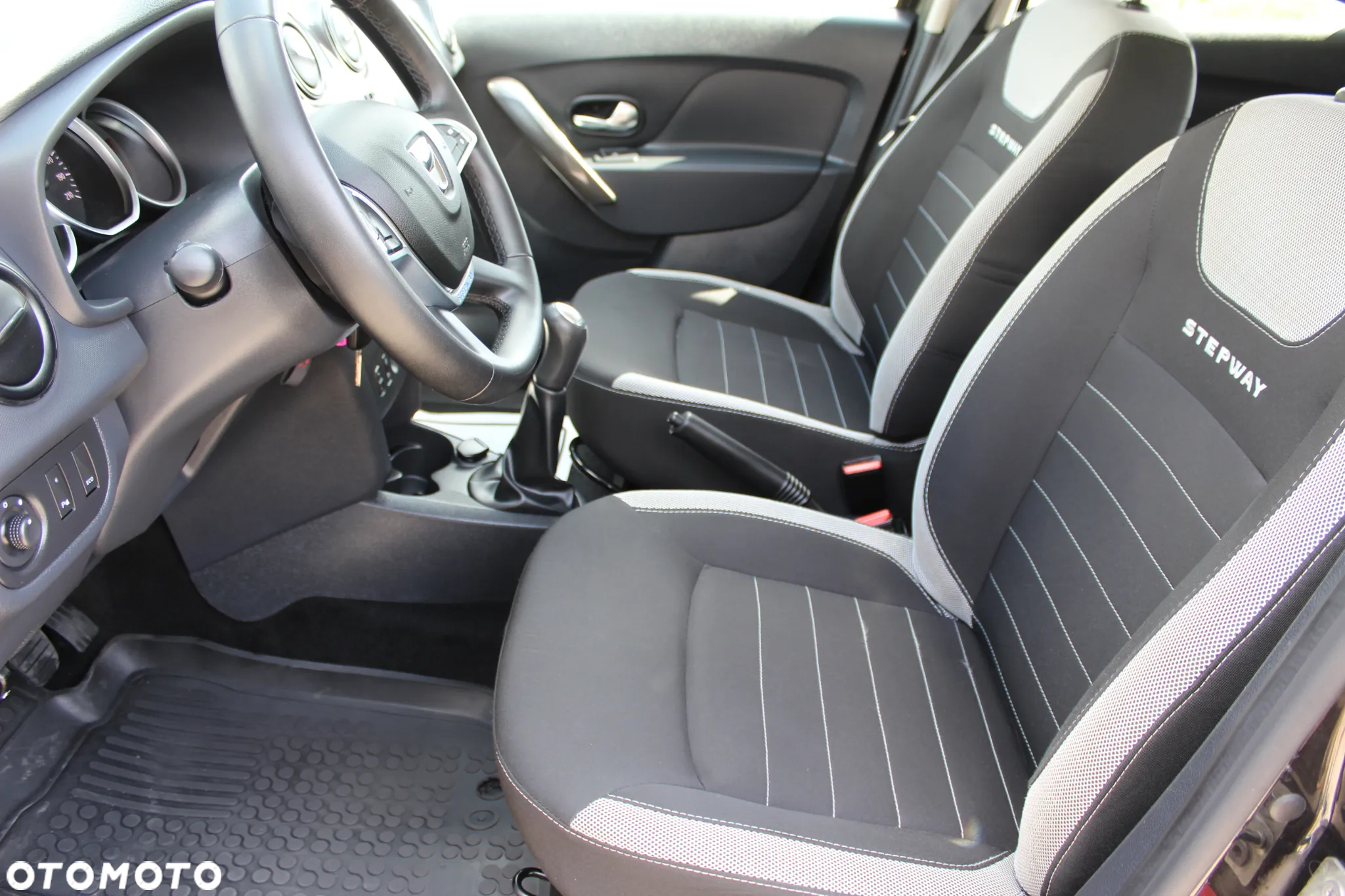 Dacia Sandero Stepway TCe 90 (S&S) Prestige - 12