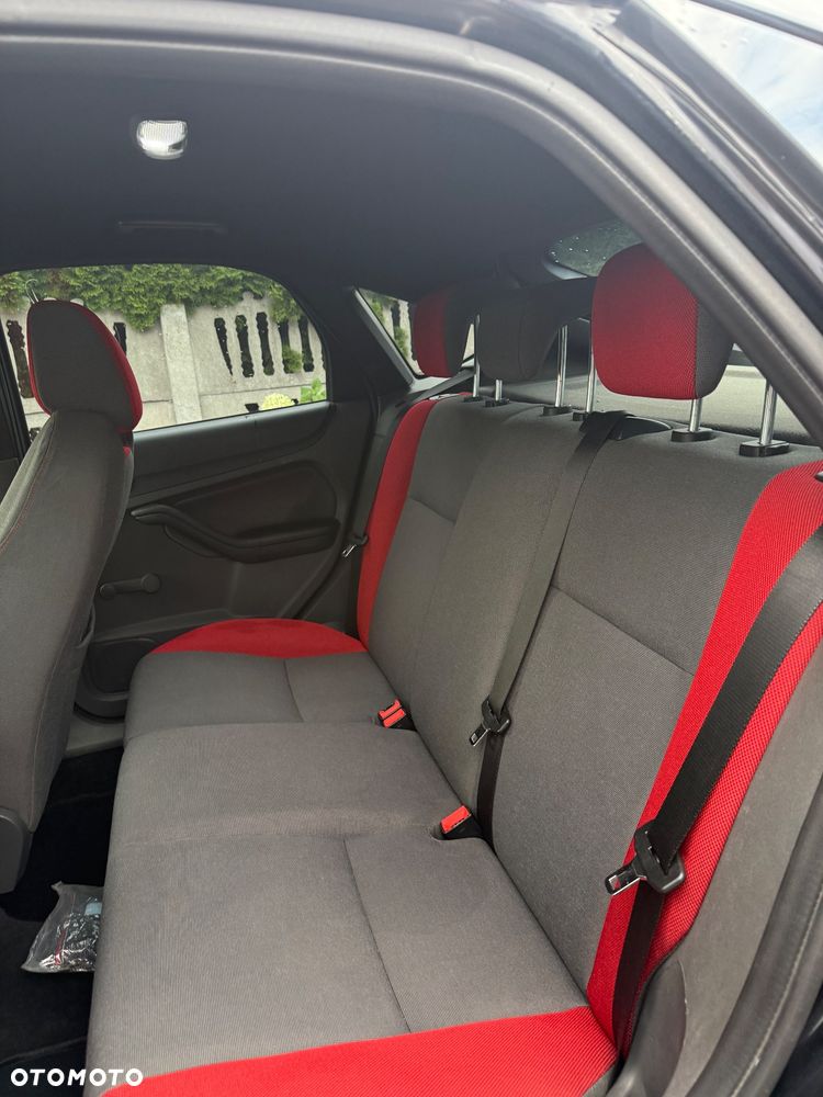Ford Focus - 13