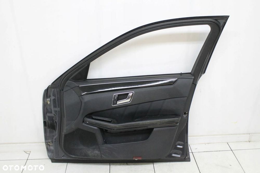 DRZWI PRAWE PRAWY PRZÓD PRZEDNIE MERCEDES-BENZ E KLASA W212 2009R- 755 - 7