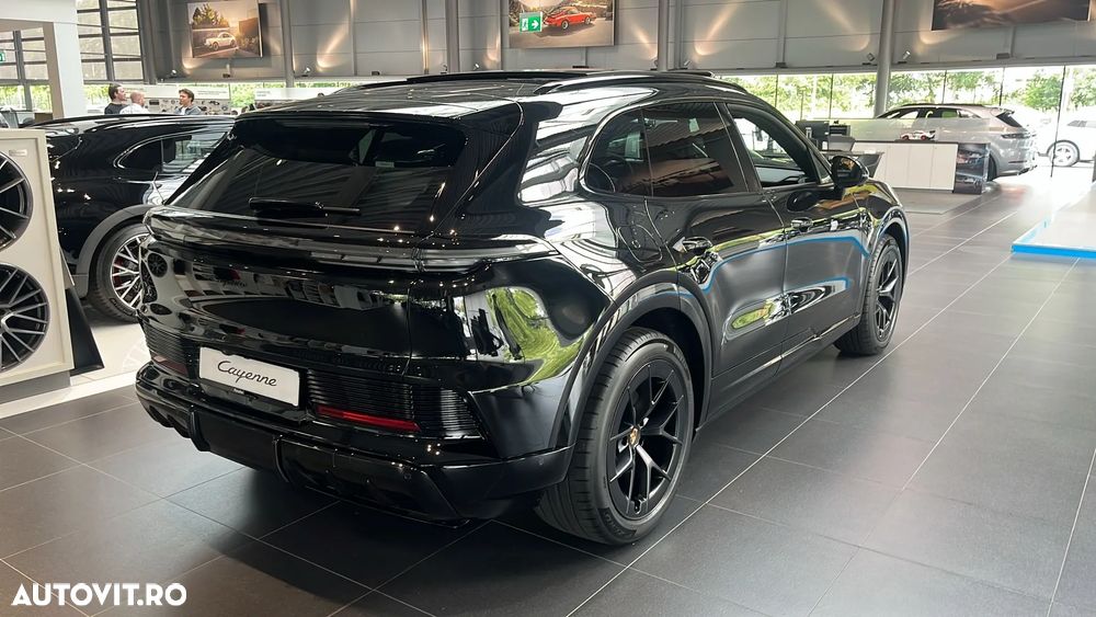 Porsche Cayenne - 3