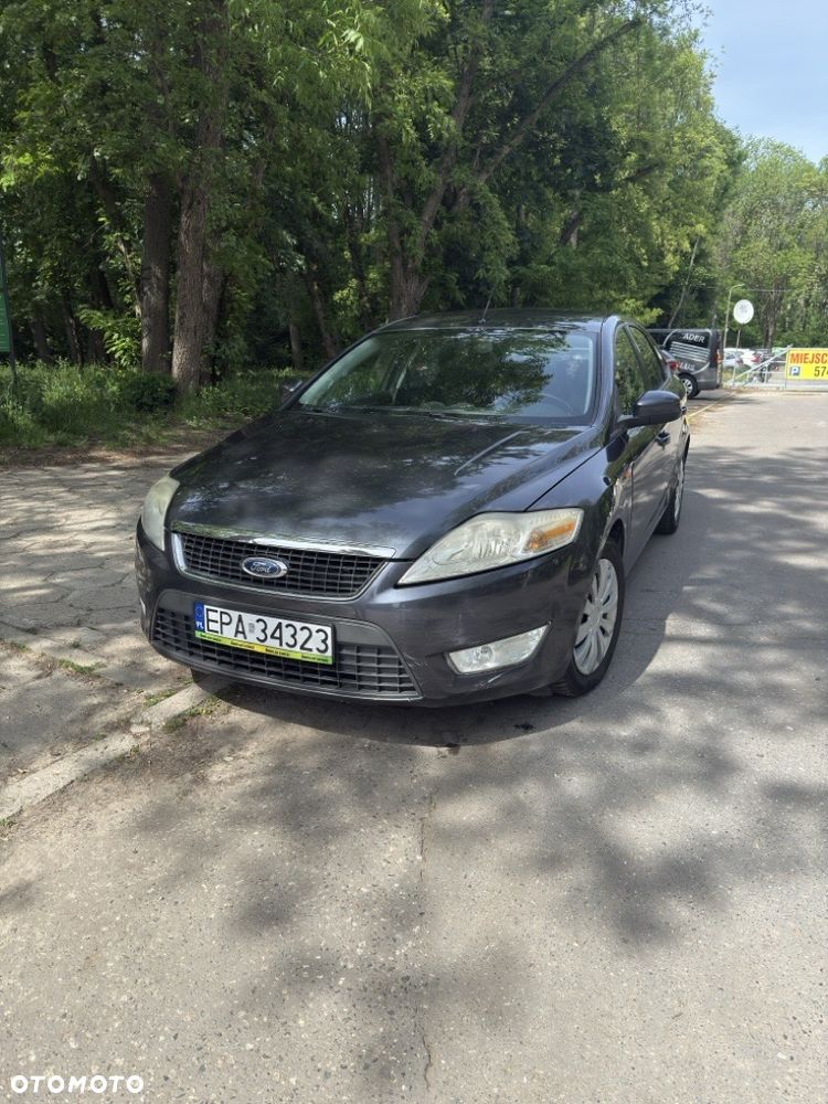 Ford Mondeo 2.0 Ghia - 5