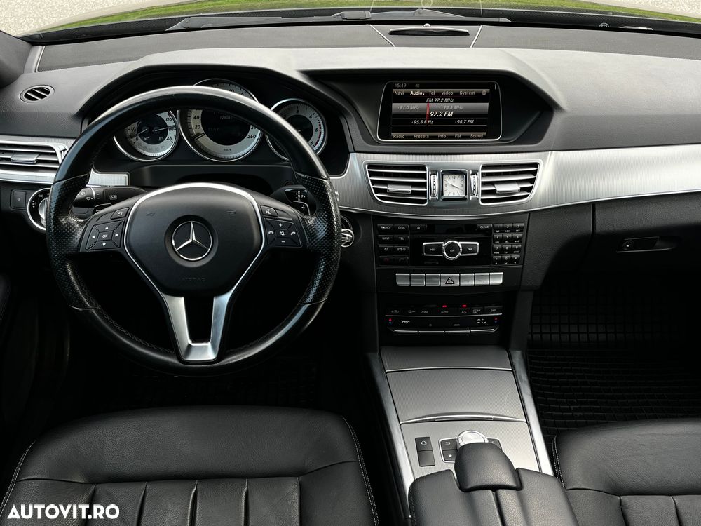 Mercedes-Benz E - 12