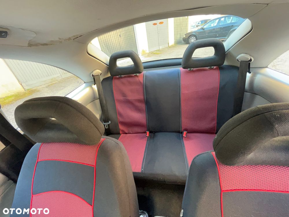 Volkswagen New Beetle 2.0 - 16