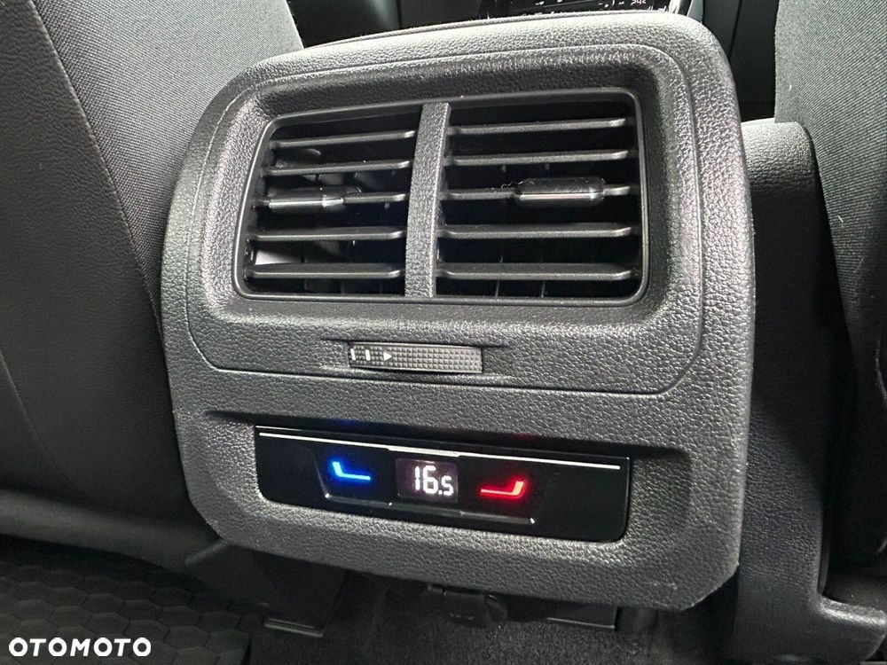 Volkswagen Touran 1.5 TSI EVO Highline DSG - 33