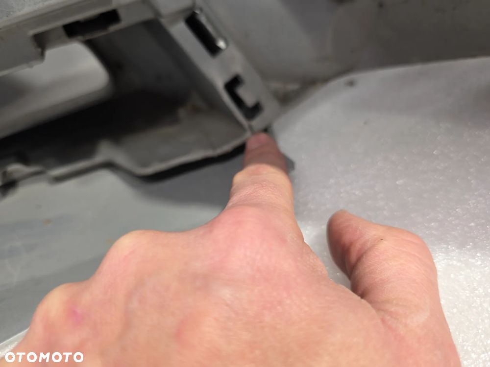 SKODA OCTAVIA III 3 SCOUT 5E0 12- ŁADNY ZDERZAK PRZEDNI PRZÓD , NA SPRYSKI + 4xPDC + GRILL + KRATKA ŚRODKOWA + SPOJLER , NR 5E0807221K , NR AUKCJI NZ1487 - 33