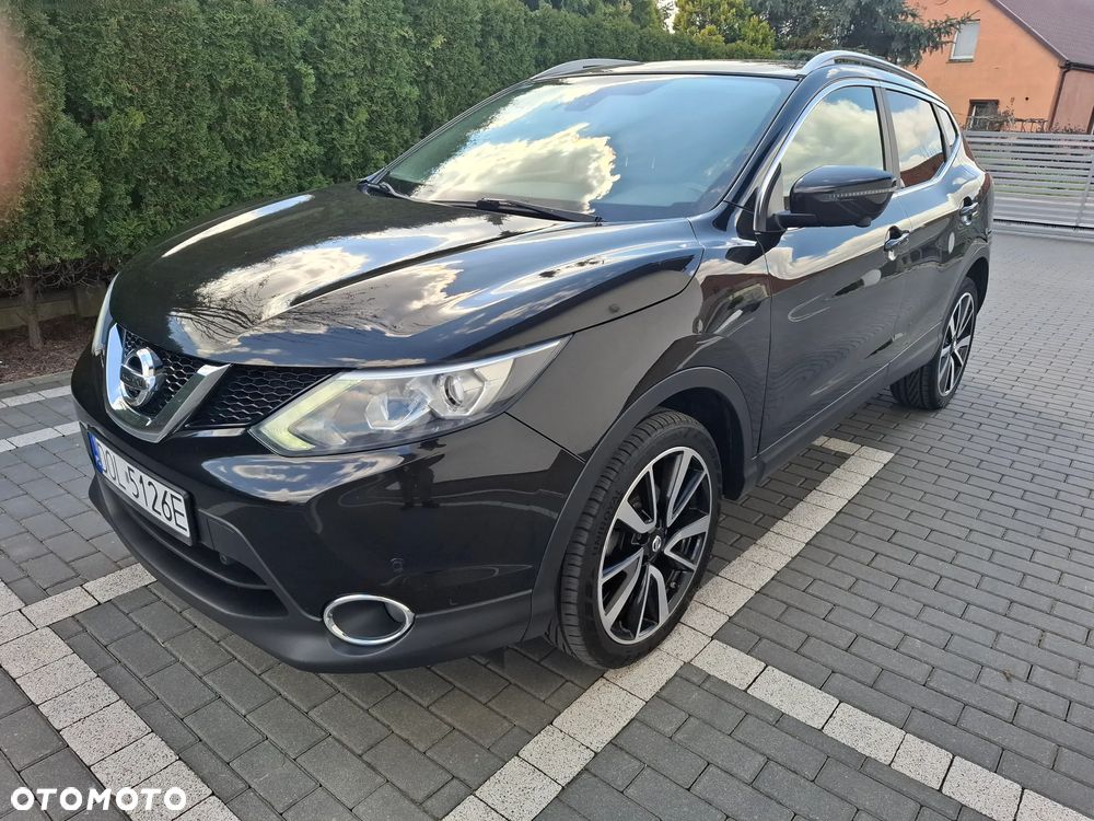 Nissan Qashqai 1.6 dCi Xtronic TEKNA+ - 1