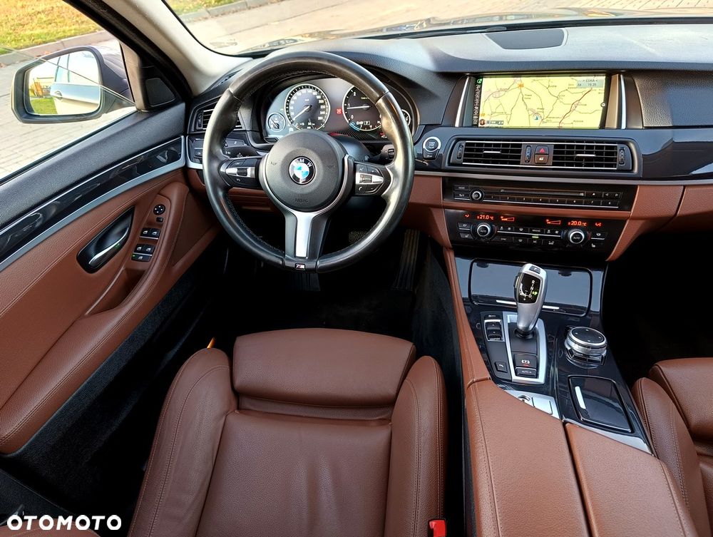 BMW Seria 5 525d Sport-Aut Modern Line - 11