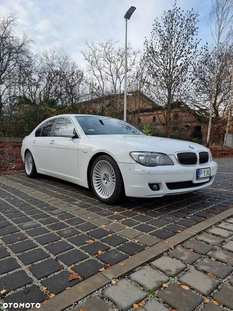 BMW Seria 7 740i - 3
