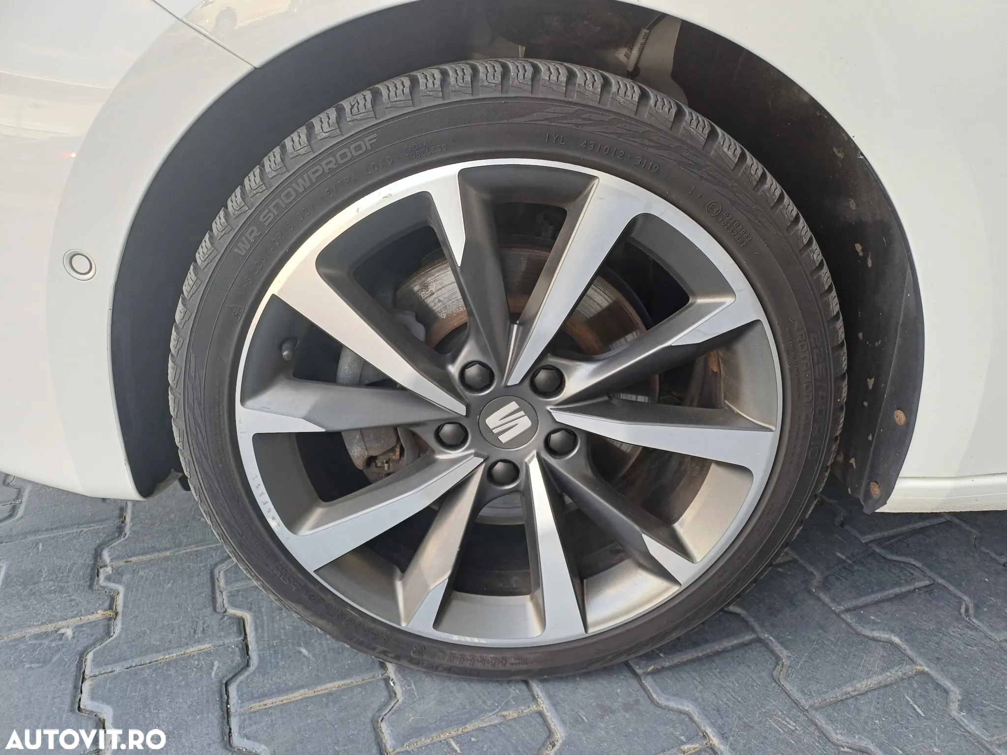 Seat Leon ST 2.0 TDI Start&Stop DSG FR - 4