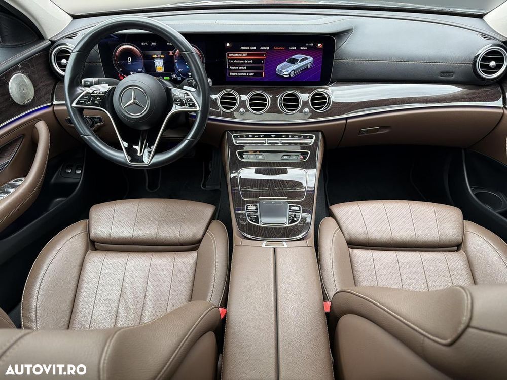 Mercedes-Benz E 300 4MATIC Aut. - 13