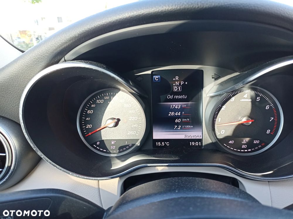 Mercedes-Benz Klasa C 300 7G-TRONIC - 5