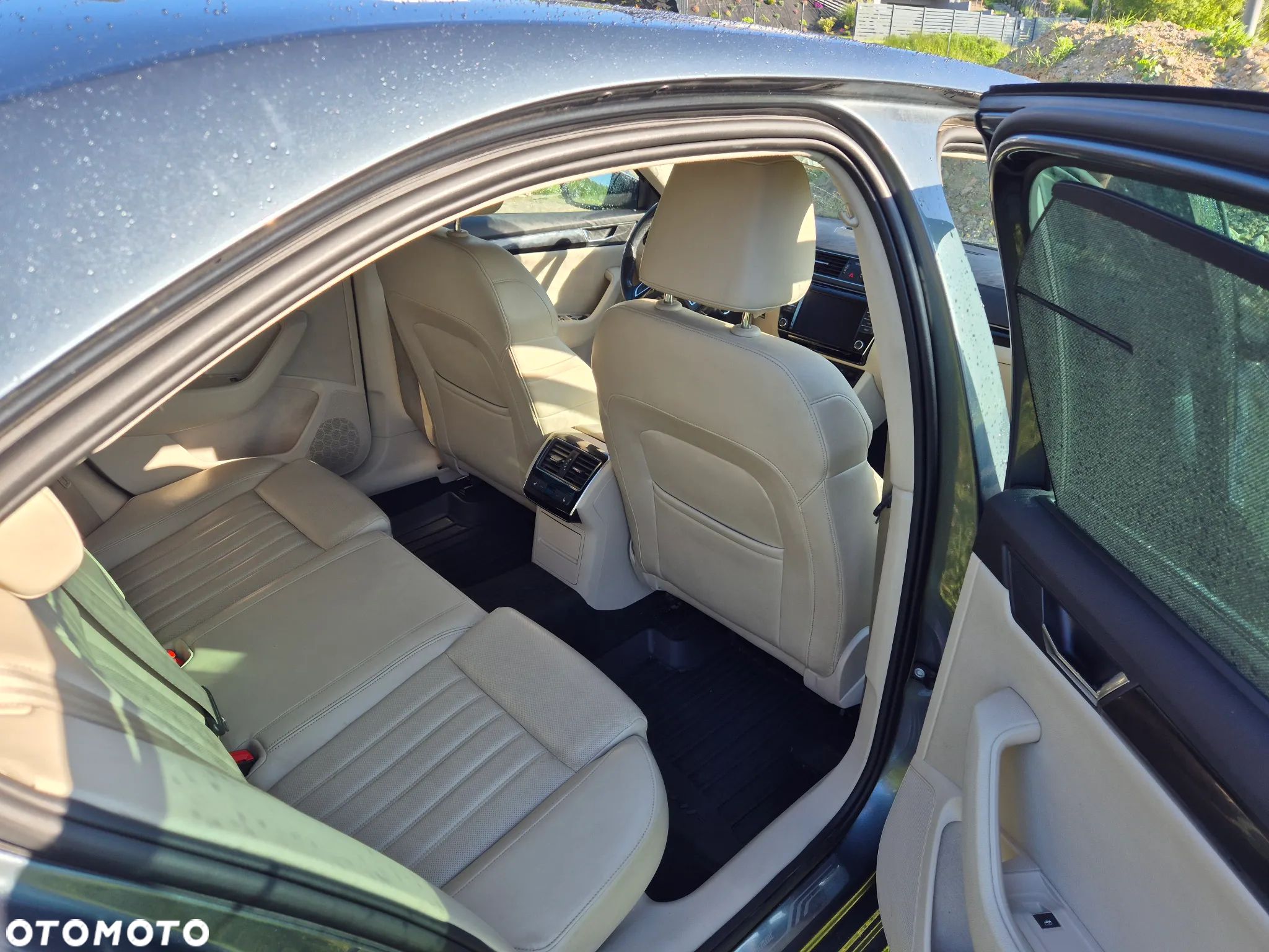 Skoda Superb 2.0 TDI L&K DSG - 13
