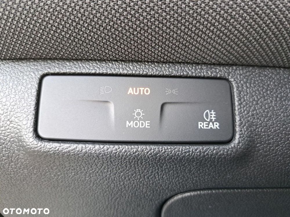 Volkswagen T-Roc - 26