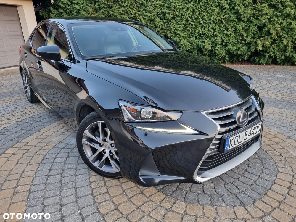Lexus IS Business Edition - 22