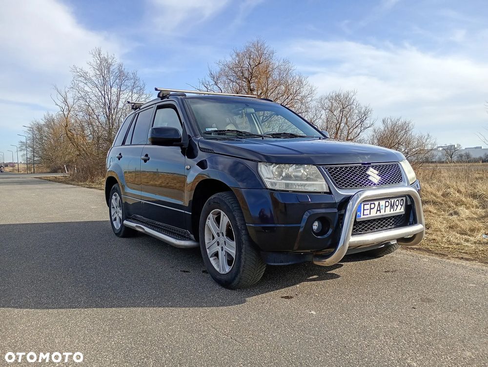Suzuki Grand Vitara 2.0 De luxe - 4