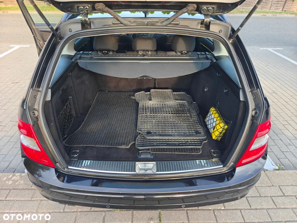 Mercedes-Benz Klasa C 200 CDI Edition - 11