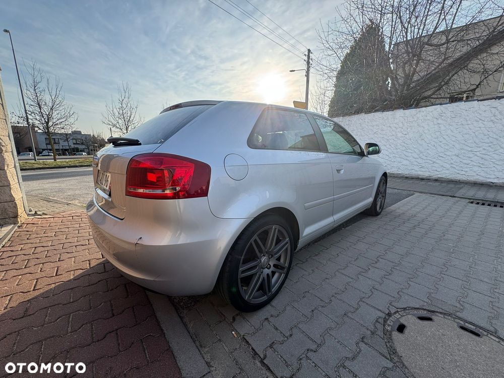 Audi A3 3-drzwiowe 1.8 TFSI Ambiente - 4