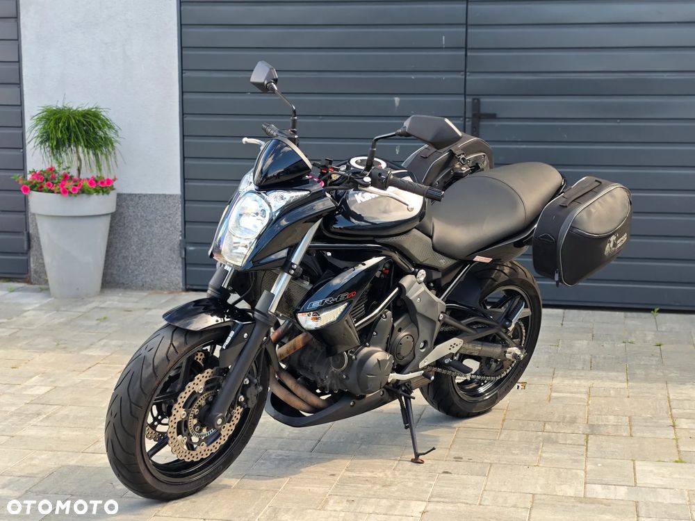 Kawasaki ER - 9