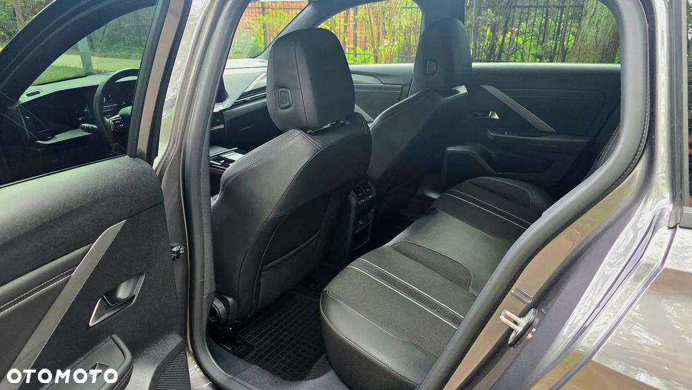 Opel Astra 1.5 CDTI GS S&S - 11