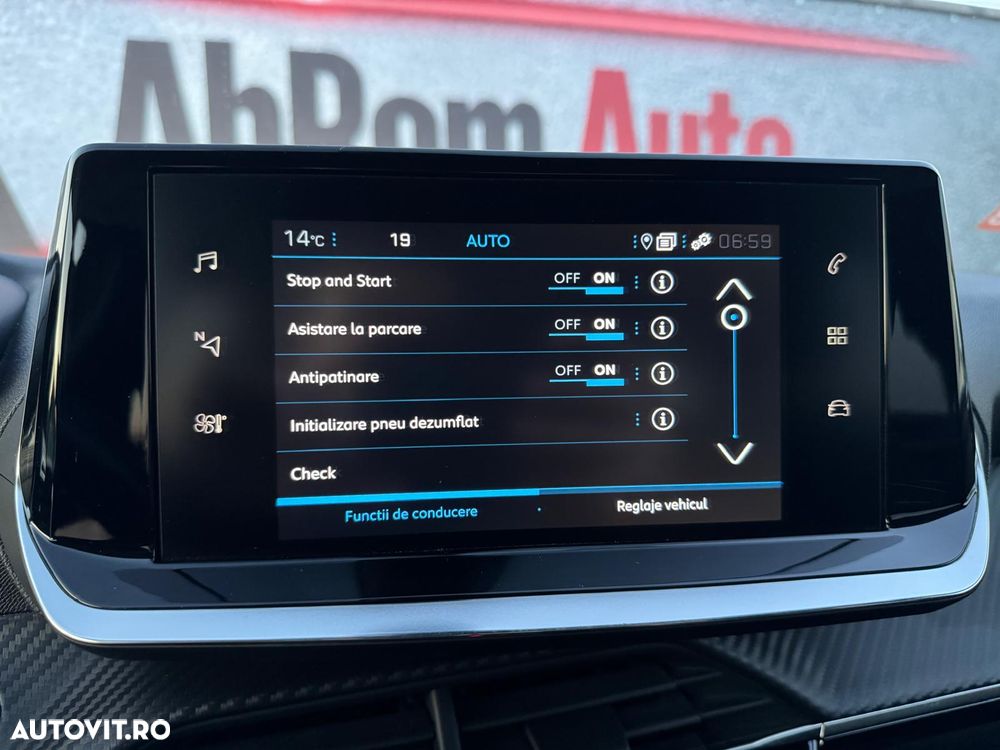 Peugeot 2008 PureTech 130 EAT8 Allure - 11