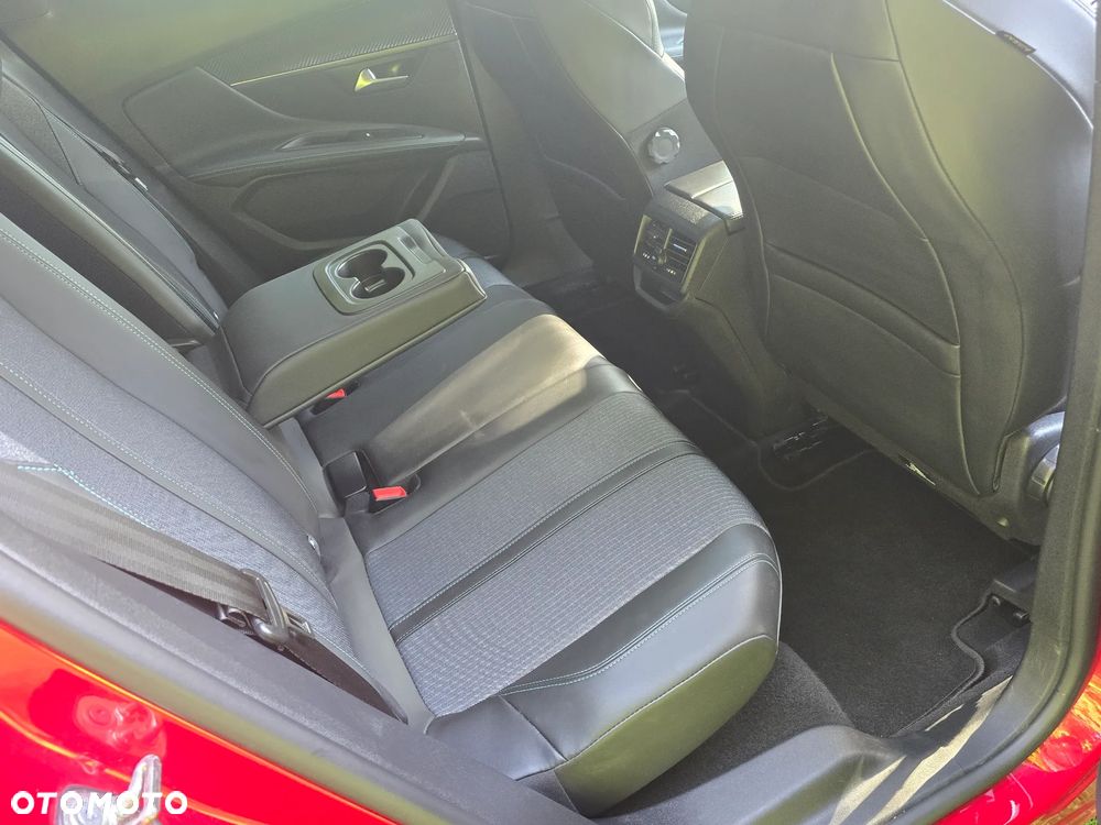 Peugeot 3008 BlueHDi 130 Stop & Start EAT8 Allure Pack - 28