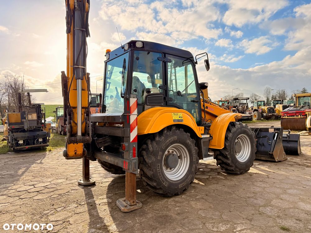 Terex koparko - ładowarka MECALAC TLB980, równe skrętne koła, jak NOWA - 27