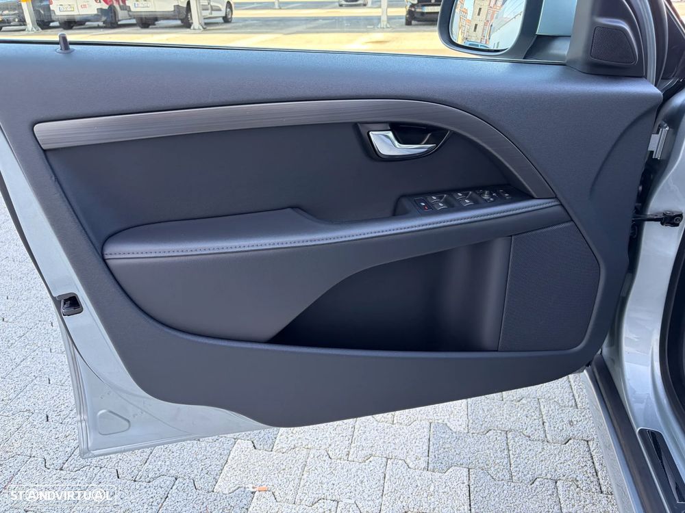 Volvo V70 1.6 D2 Momentum - 42