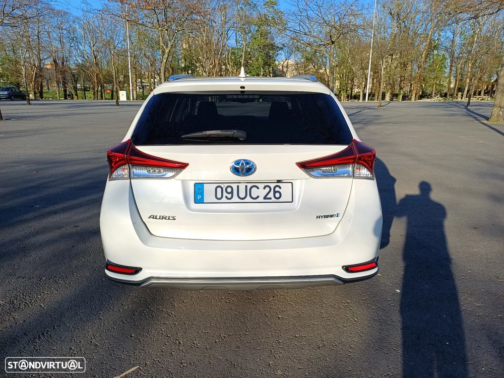 Toyota Auris Touring Sports 1.8 HSD Freestyle - 2