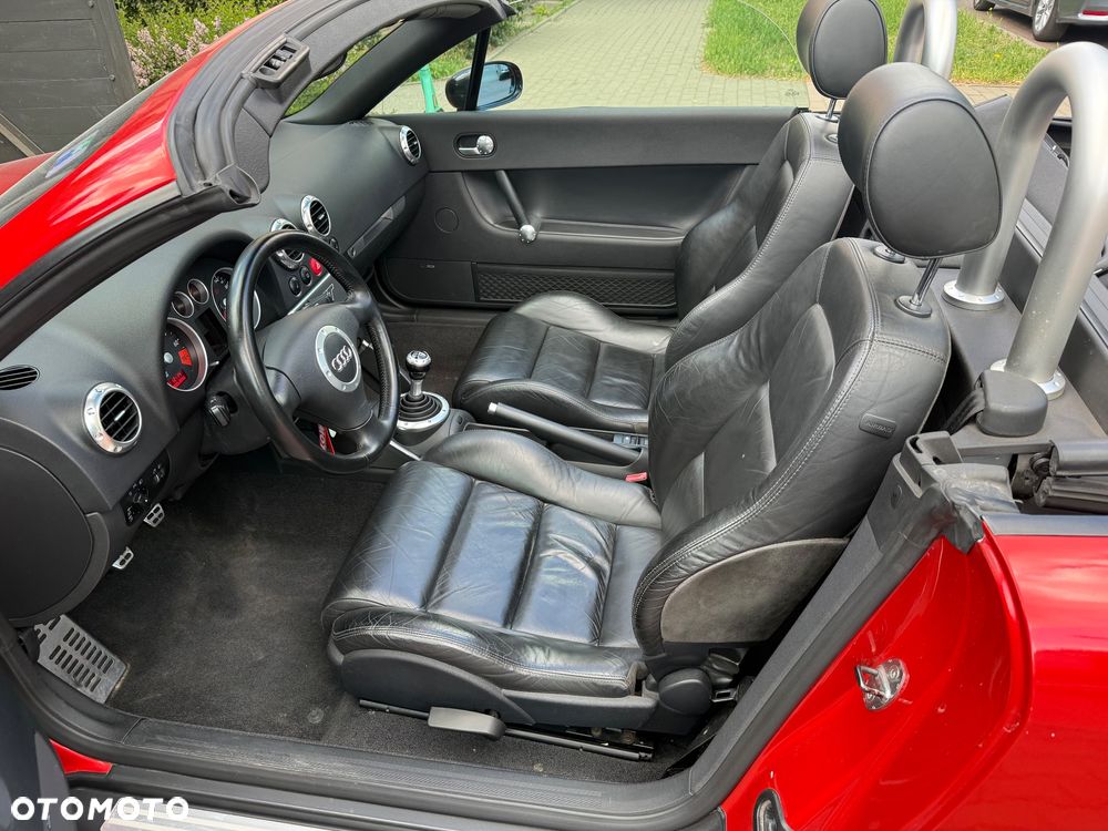 Audi TT Roadster 1.8T - 23