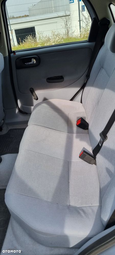 Opel Corsa - 13