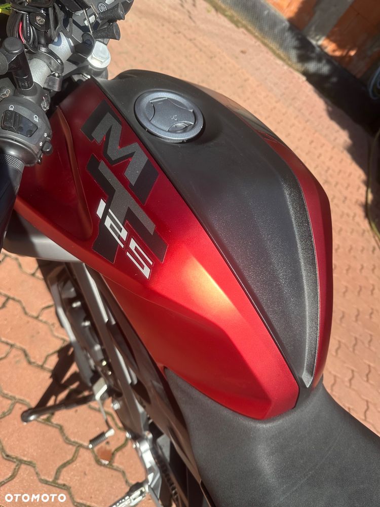 Yamaha MT - 11