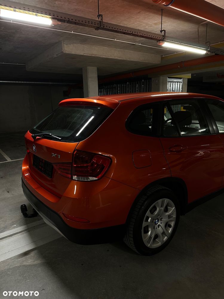 BMW X1 sDrive18i - 24