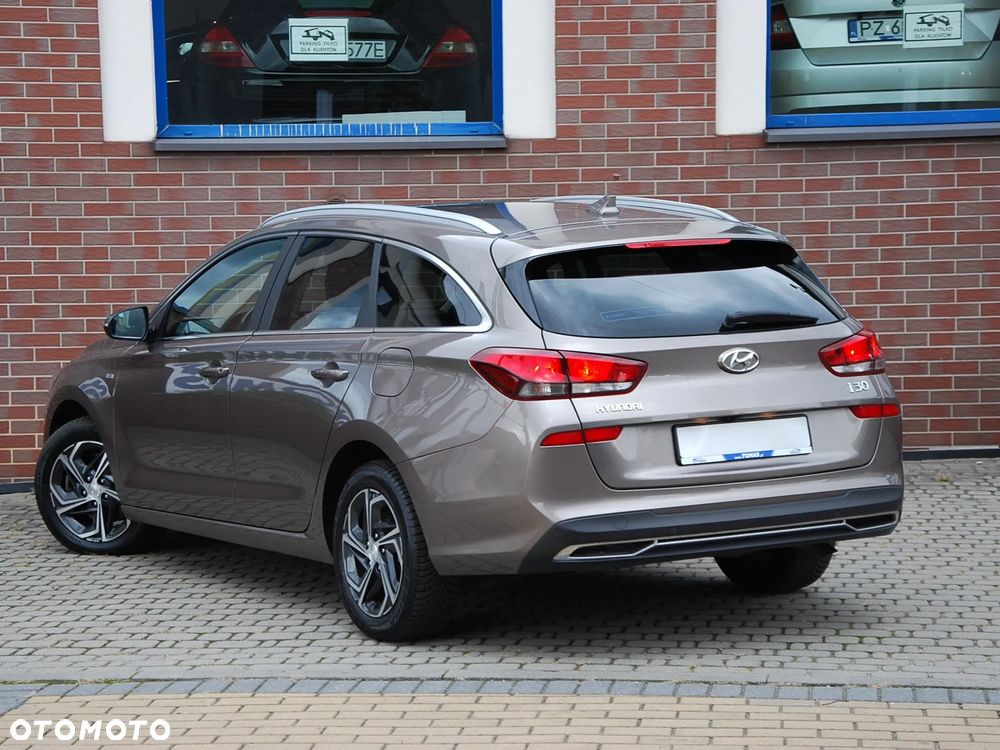 Hyundai i30 1.5 T-GDI 48V Smart - 4