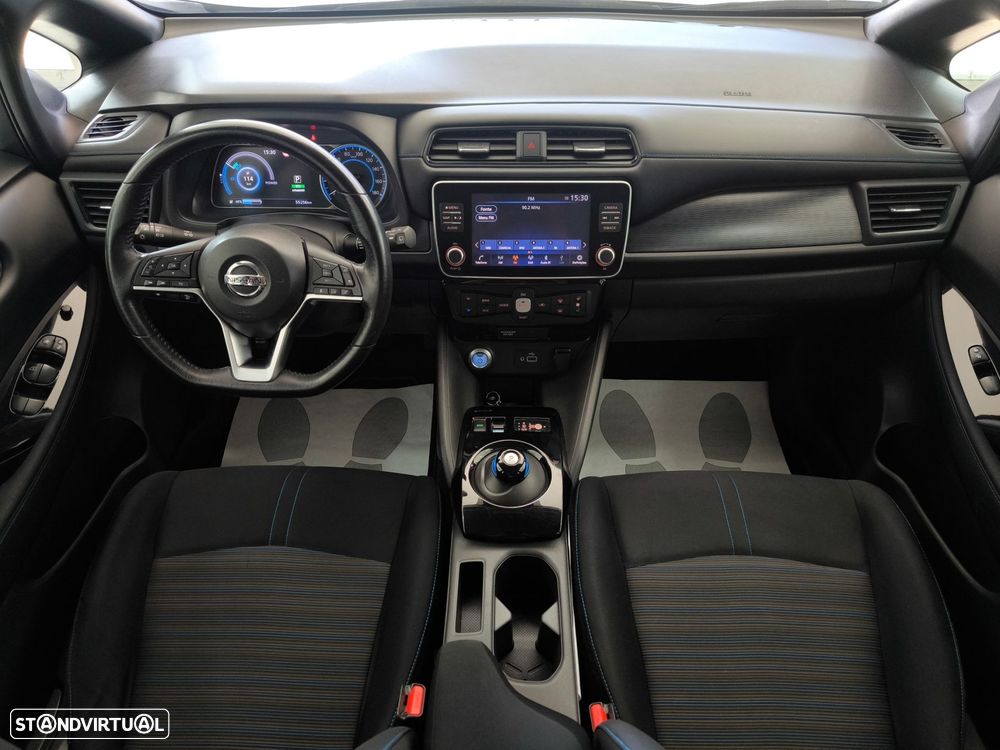 Nissan Leaf N-Connecta - 10